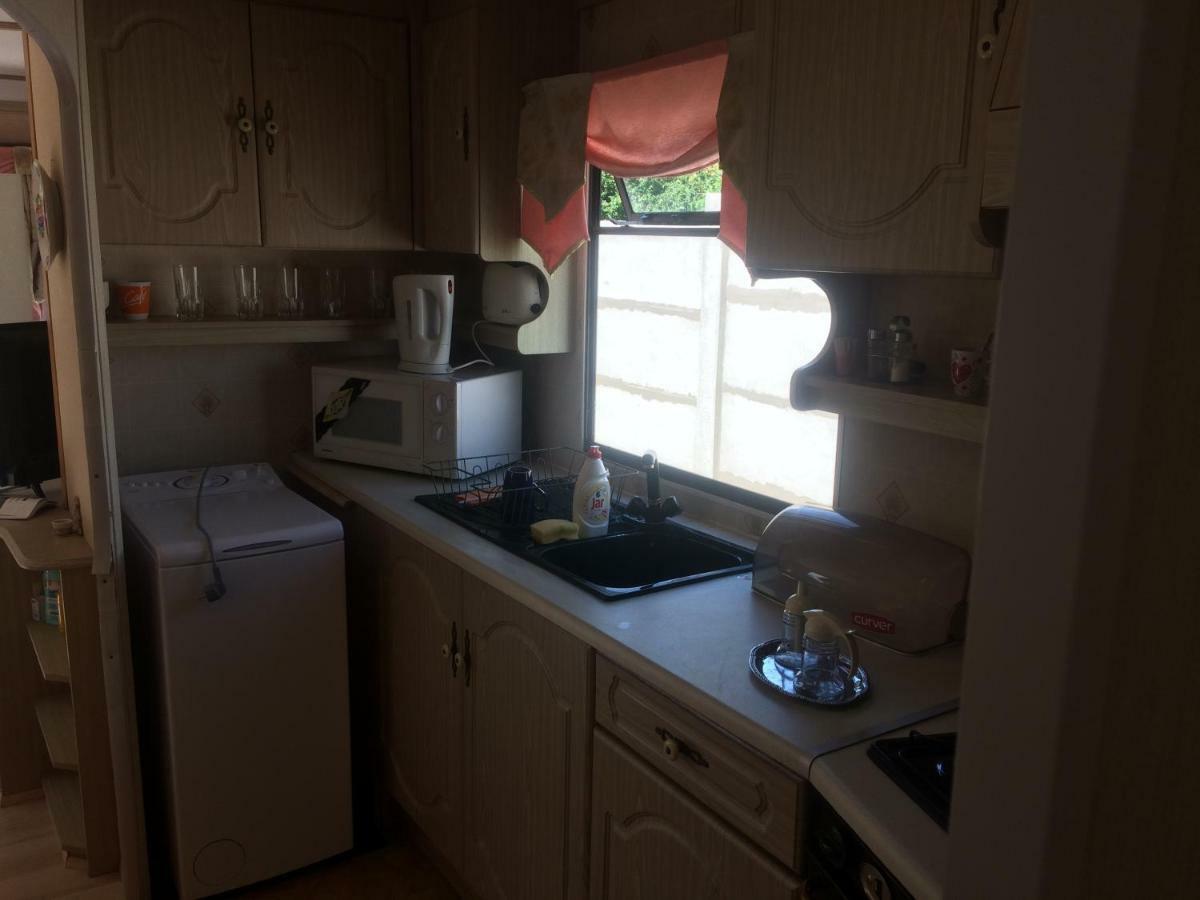 Kupai Apartman Apartment Tiszaujvaros Ngoại thất bức ảnh